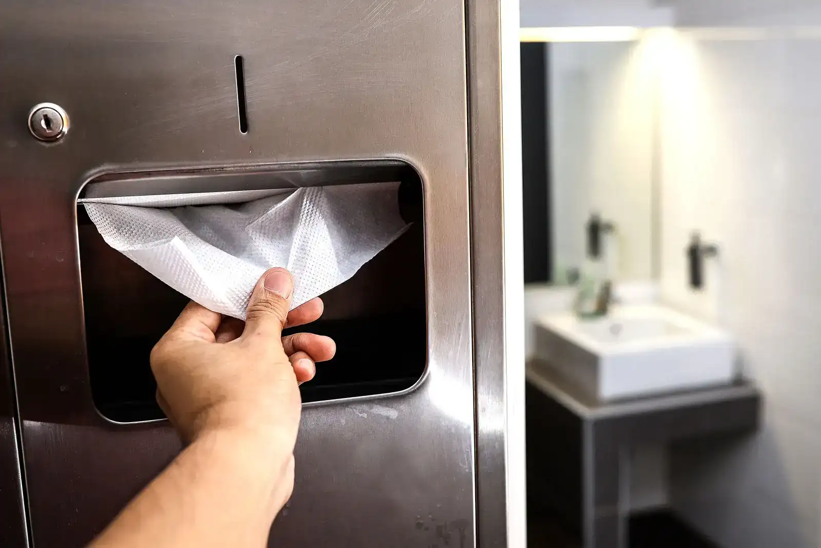 getting tissue from a tissue dispenser